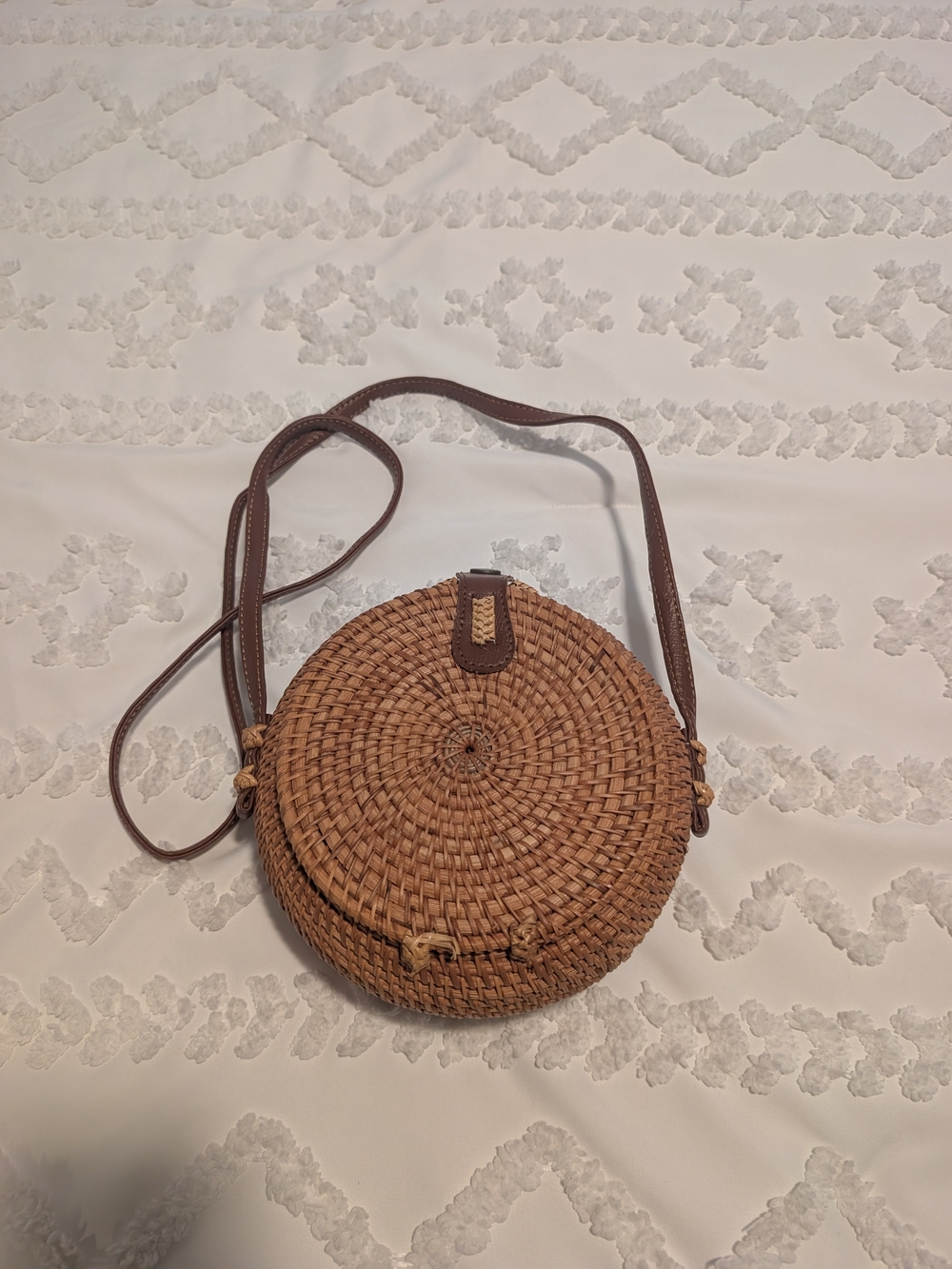 Woven Round Crossbody Bag in Brown